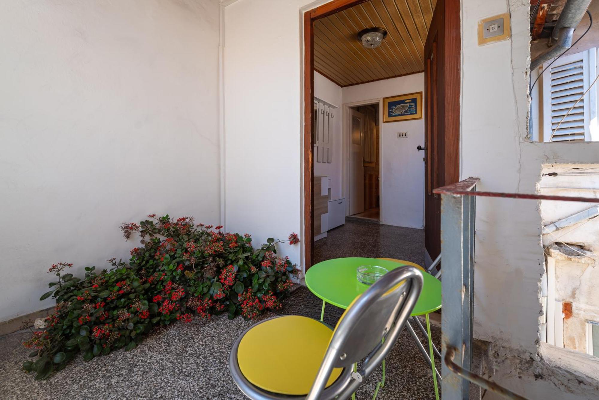 Timeless Antique Old Town With Terrace Appartement Zadar Buitenkant foto