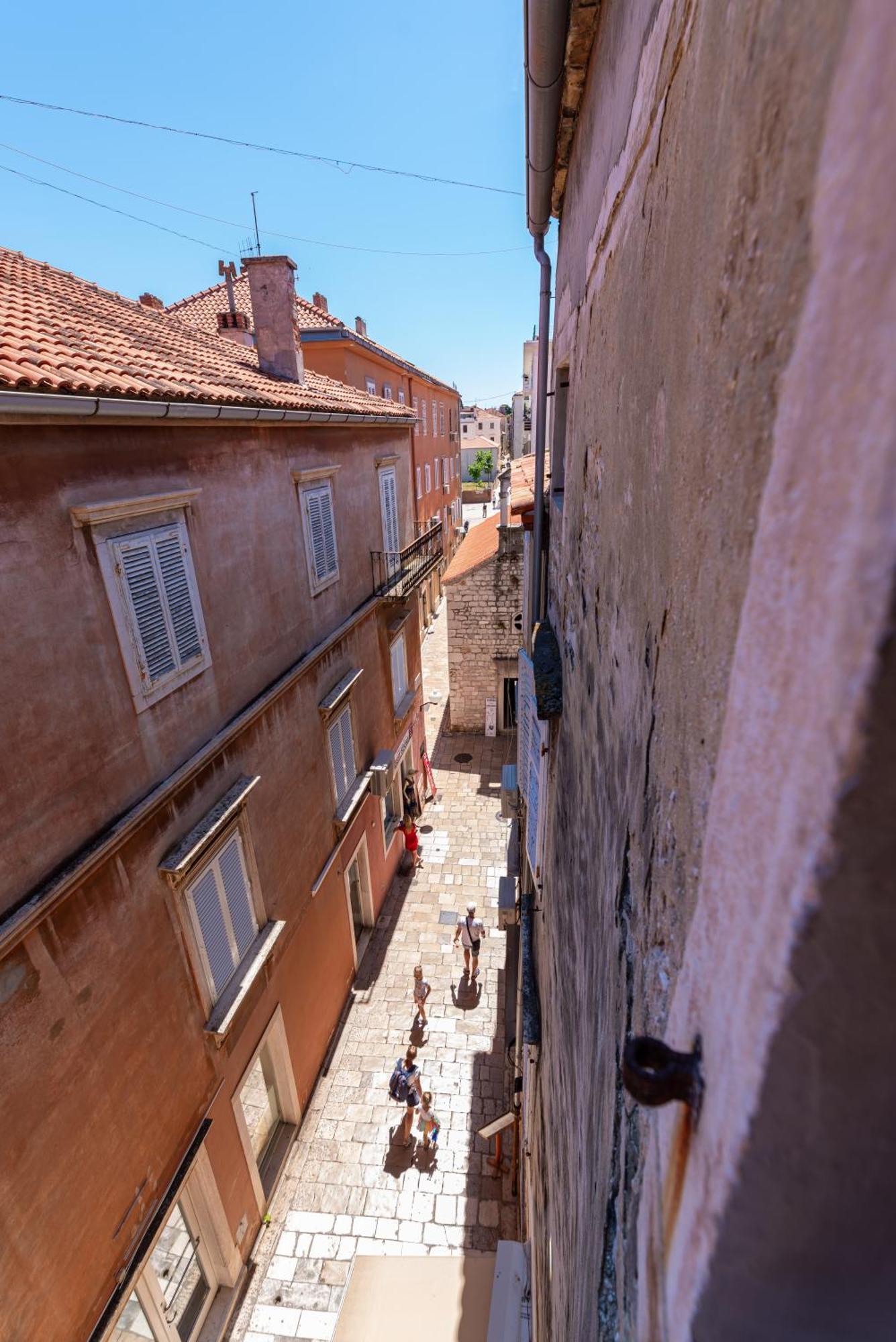 Timeless Antique Old Town With Terrace Appartement Zadar Buitenkant foto