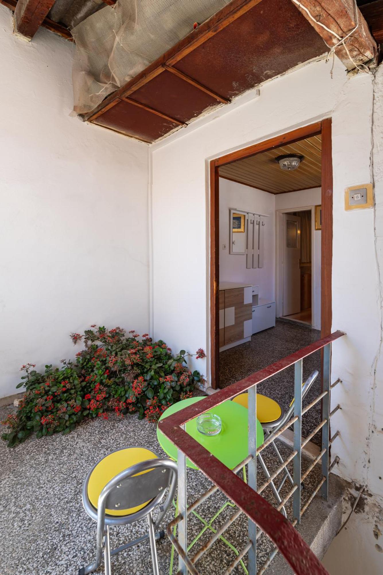Timeless Antique Old Town With Terrace Appartement Zadar Buitenkant foto